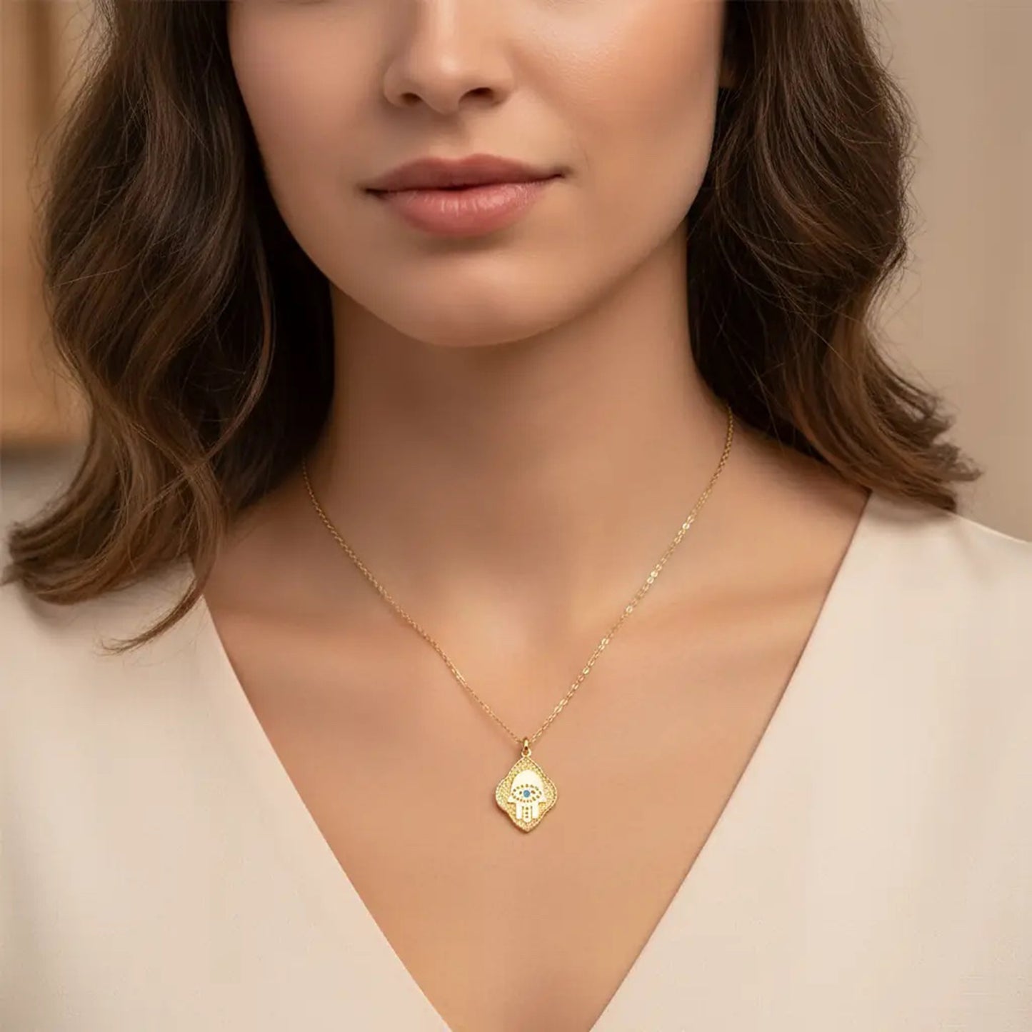 Fatma Ana Eli M 1 Gümüş Kolye